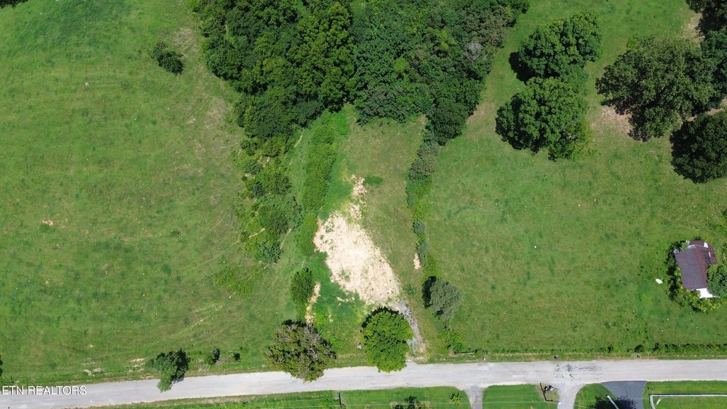 Photo of 741 Wilson Hale Rd, Morristown, TN 37813 (MLS # 1349096)
