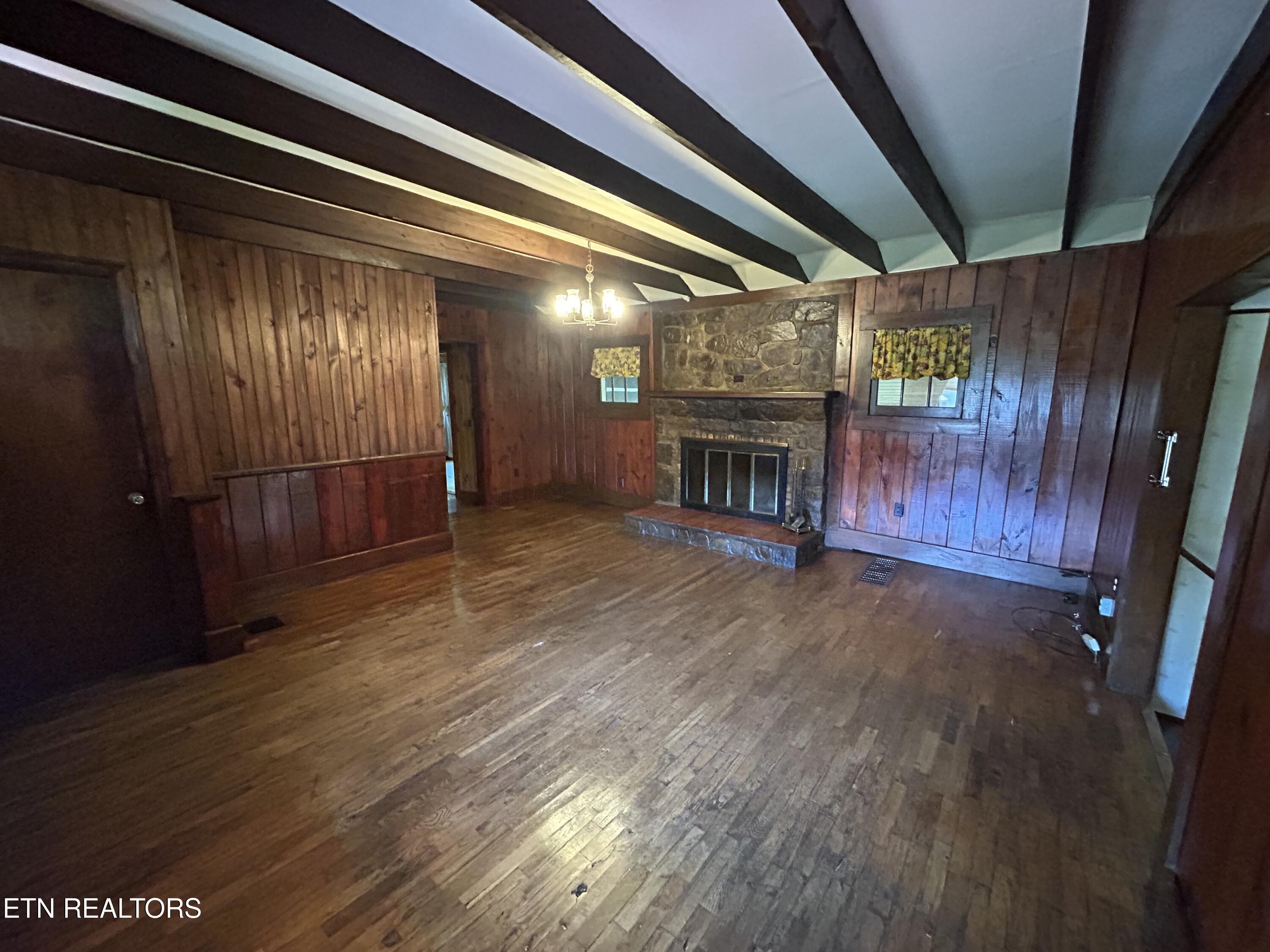 4533 Wildwood Springs Rd
