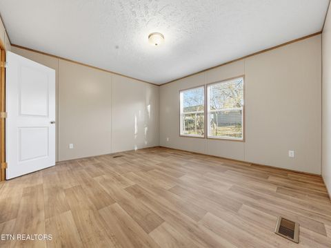 Tiny photo for 135 Gamble Lane, LaFollette, TN 37766 (MLS # 1321647)