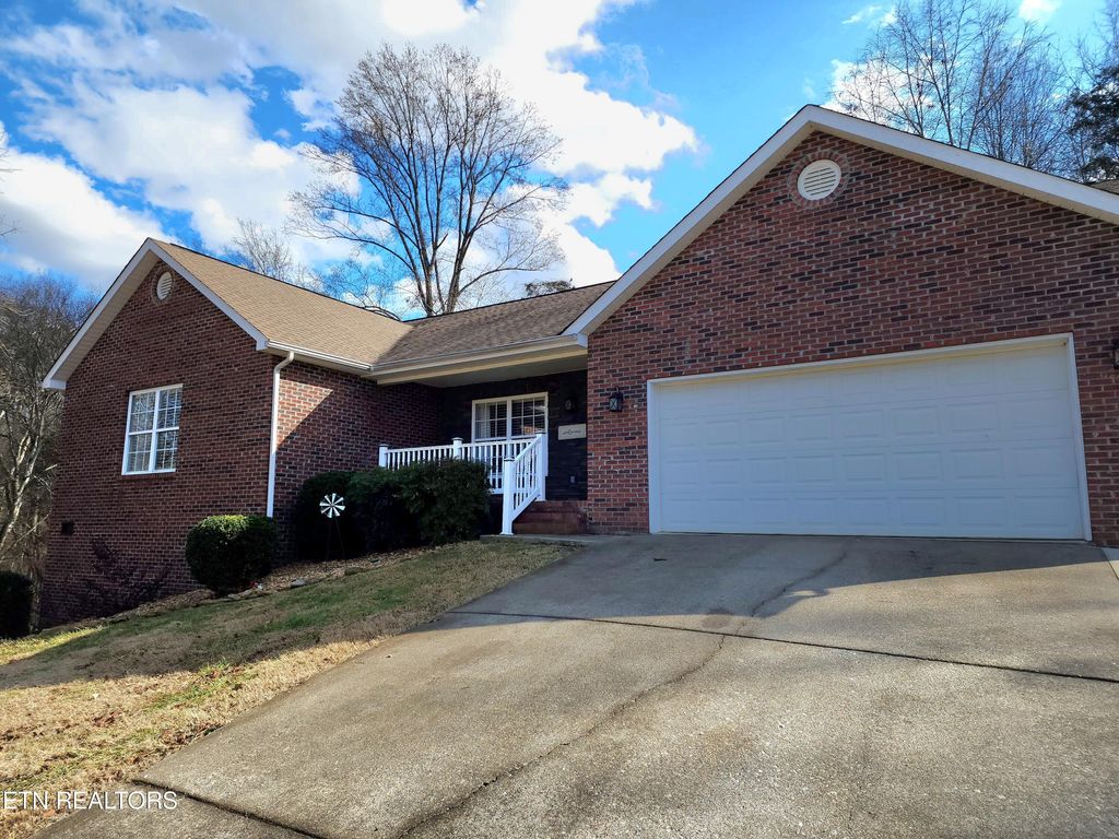 Photo of 1737 Derby Downs Drive, Friendsville, TN 37737 (MLS # 1288703)