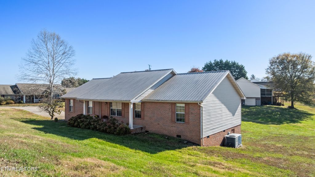 Photo of 1325 Prairie Place Place, Greenback, TN 37742 (MLS # 1322037)
