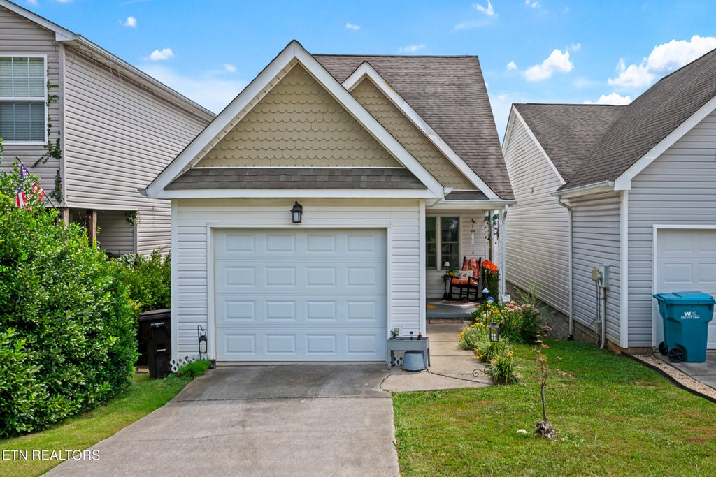 Photo of 6712 Water Lilly Way, Knoxville, TN 37918 (MLS # 1355130)