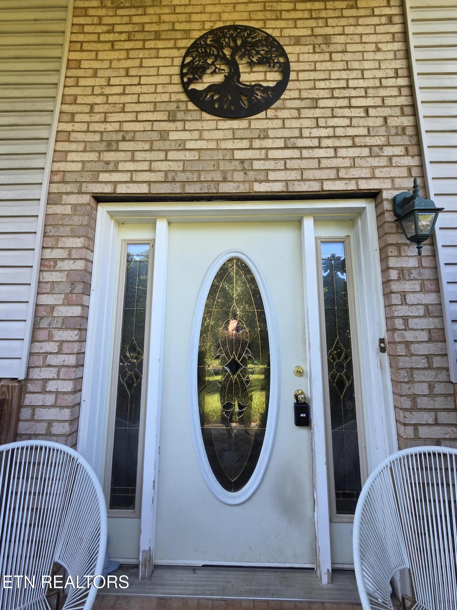 616 Hollow Drive
