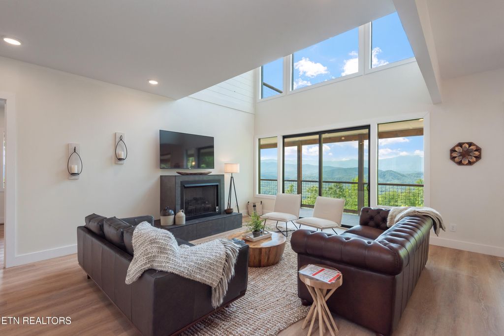 Photo of 875 Shell Mountain Rd, Sevierville, TN 37876 (MLS # 1318779)