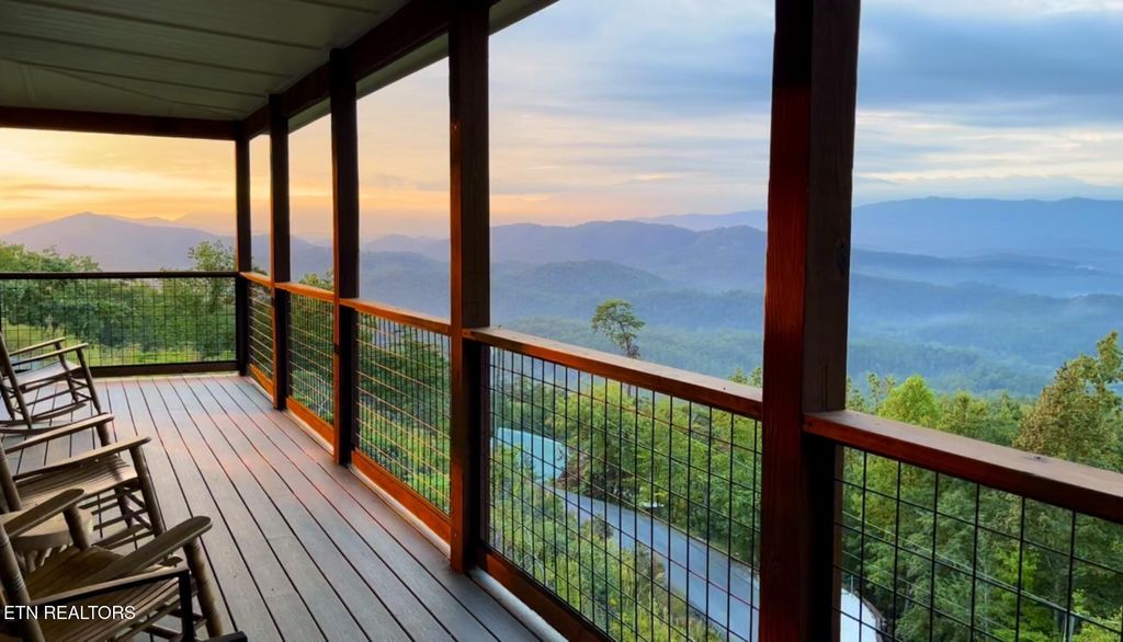 Photo of 875 Shell Mountain Rd, Sevierville, TN 37876 (MLS # 1318779)