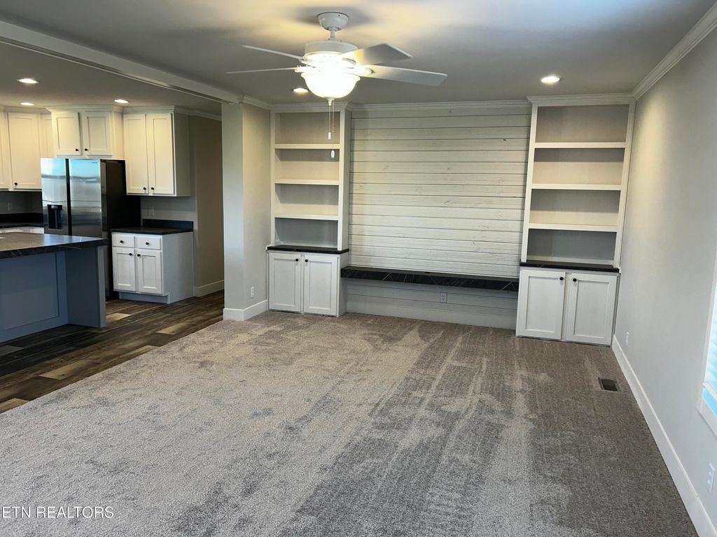 Photo of 145 Hill Loop Circle, Madisonville, TN 37354 (MLS # 1284993)