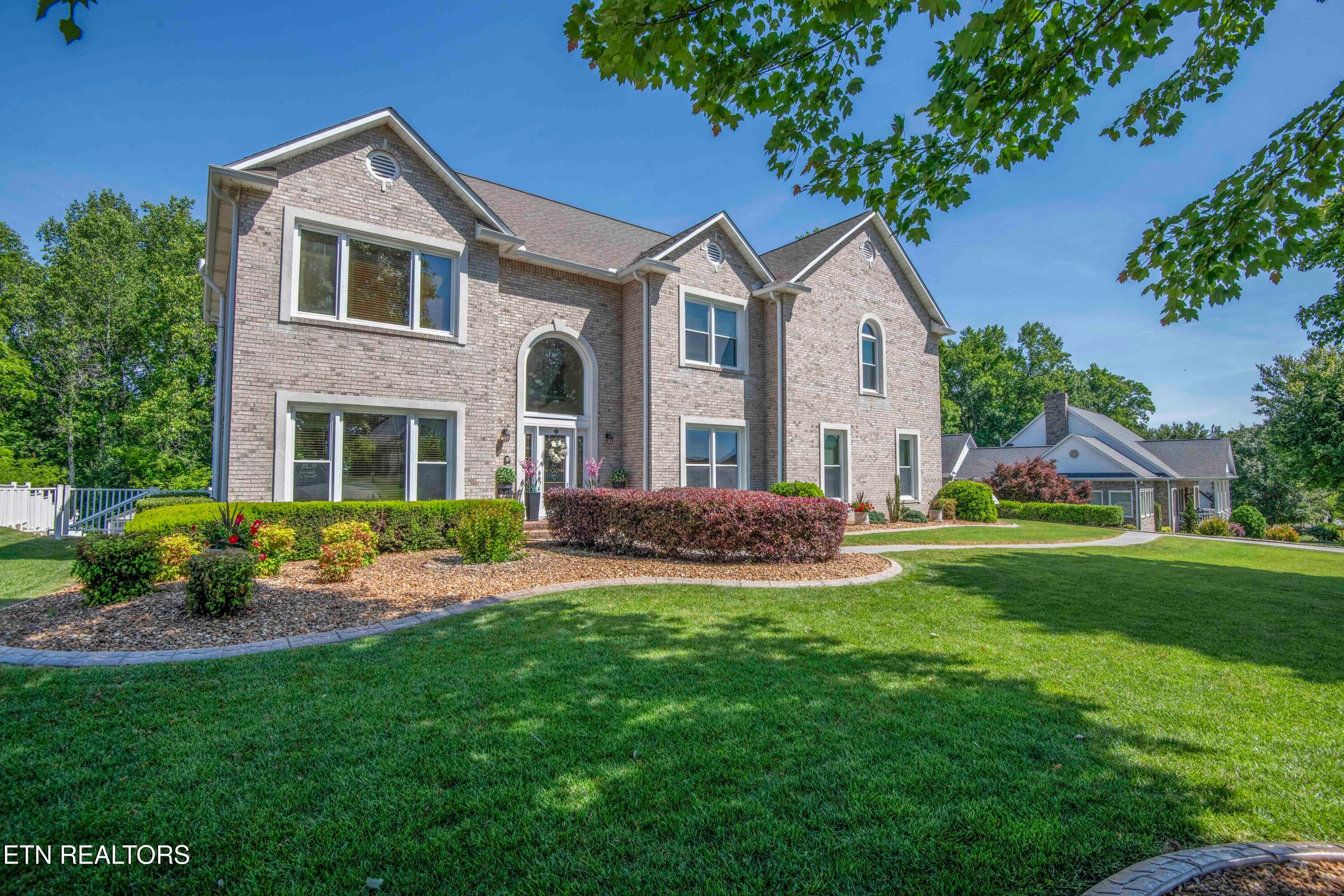 19 Raintree Crossing