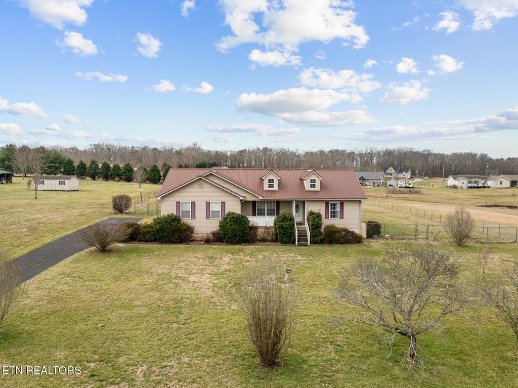 Photo of 3076 Ryan Rd, Crossville, TN 38571 (MLS # 1331413)