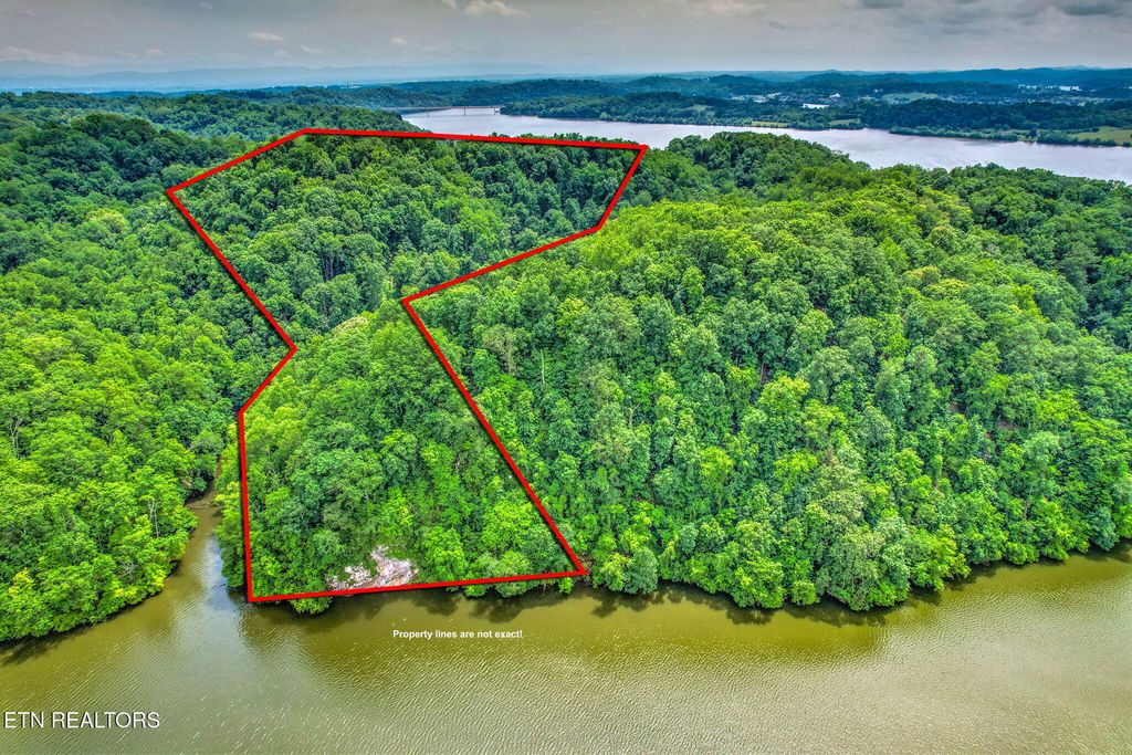 Photo of 2050 Jones Bend Rd, Louisville, TN 37777 (MLS # 1296947)