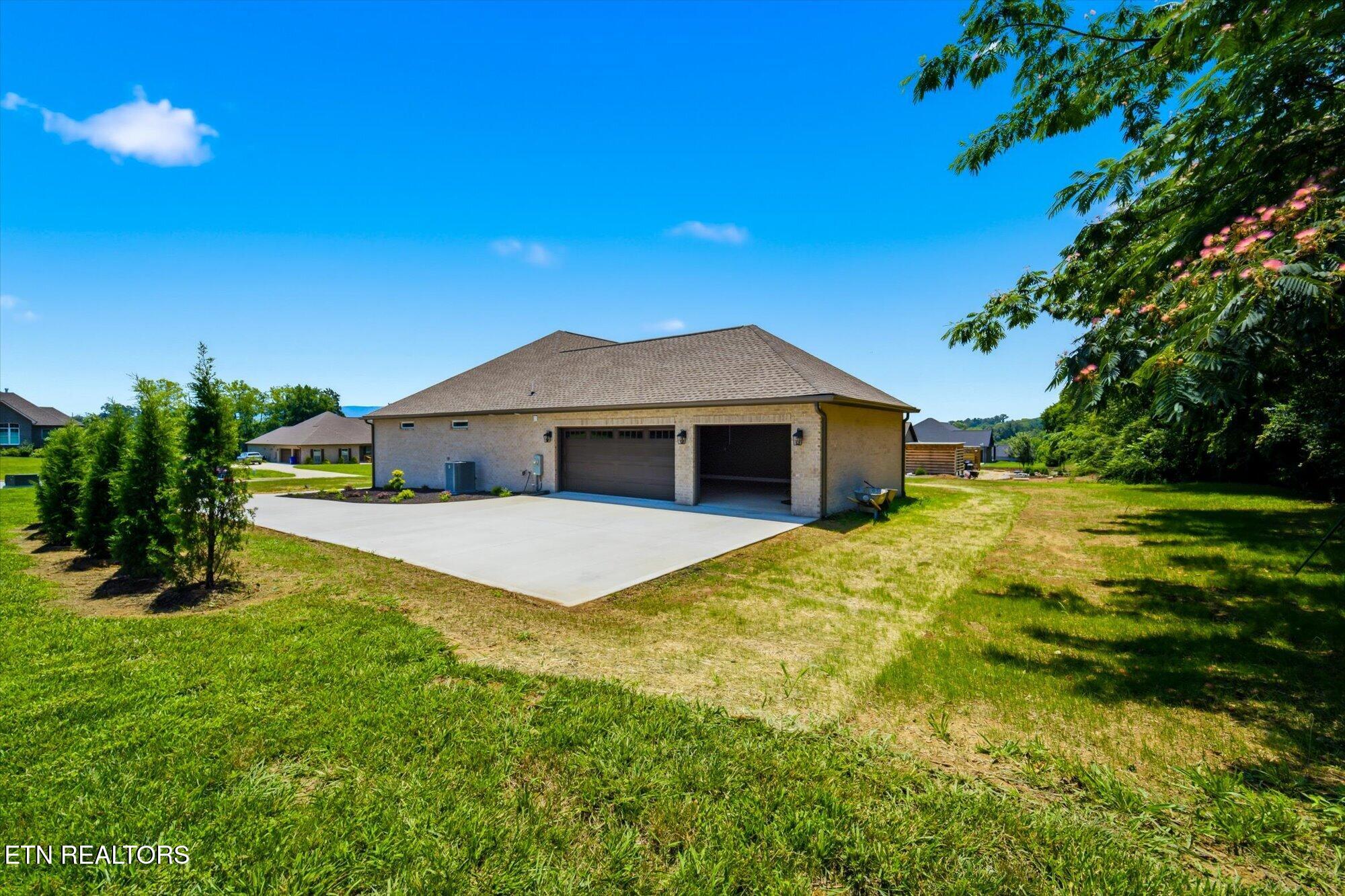 227 Charlie Lane