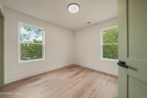 Tiny photo for 125 Ingersoll Ave, Knoxville, TN 37920 (MLS # 1356423)