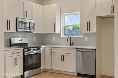 Tiny photo for 125 Ingersoll Ave, Knoxville, TN 37920 (MLS # 1356423)
