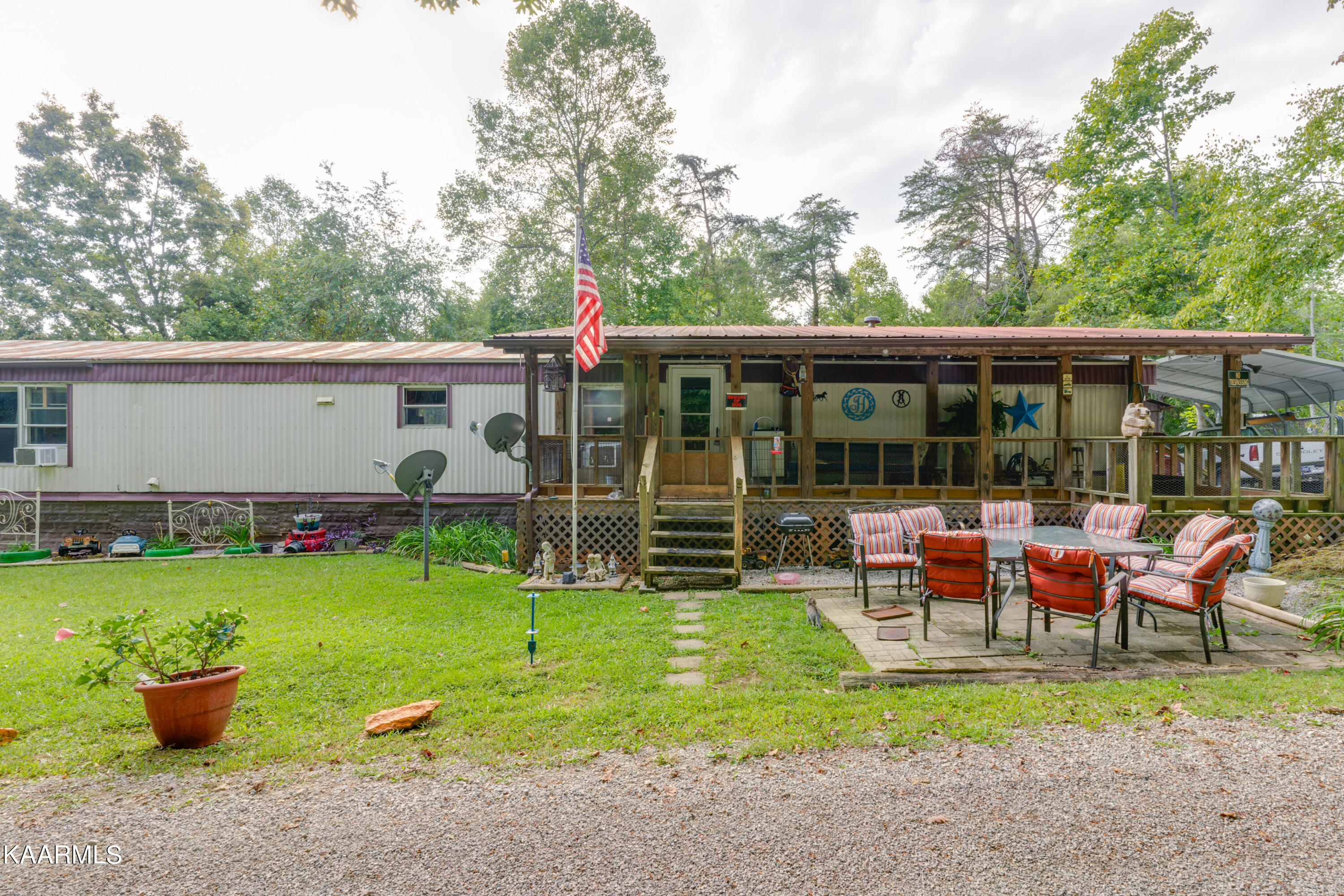 Photo 1 of 30 — 166 Lester Ledbetter Lane, Hilham, TN 38568