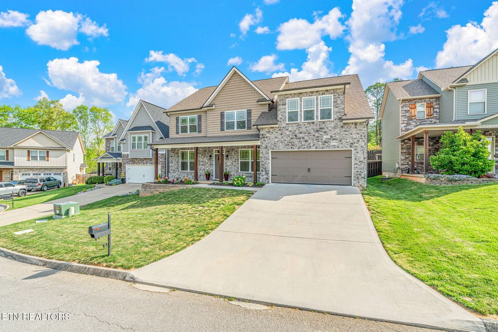 Photo of 3020 Spencer Ridge Lane, Knoxville, TN 37931 (MLS # 1337109)