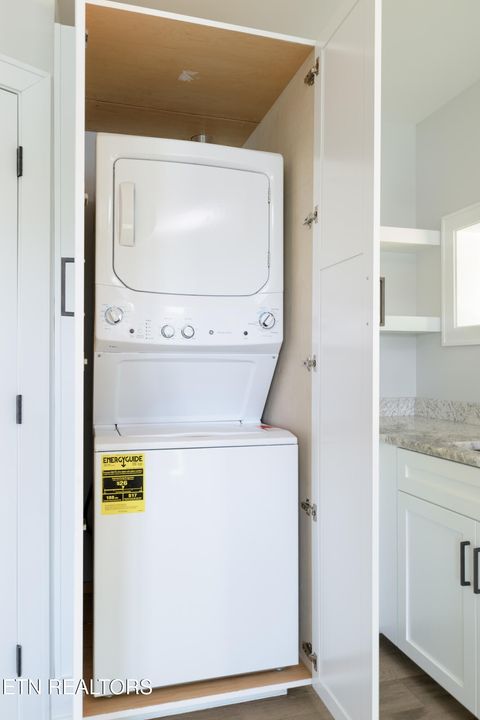 Tiny photo for 4042 Riverpoint Way, Louisville, TN 37777 (MLS # 1298724)