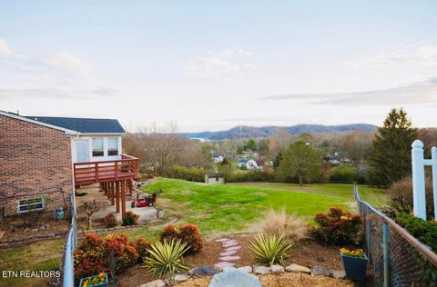 Tiny photo for 113 Lake Hills Drive Drive, Oak Ridge, TN 37830 (MLS # 1323033)