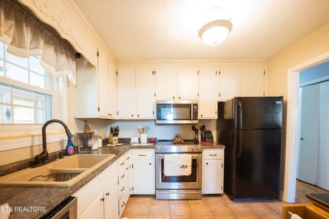 Tiny photo for 113 Lake Hills Drive Drive, Oak Ridge, TN 37830 (MLS # 1323033)