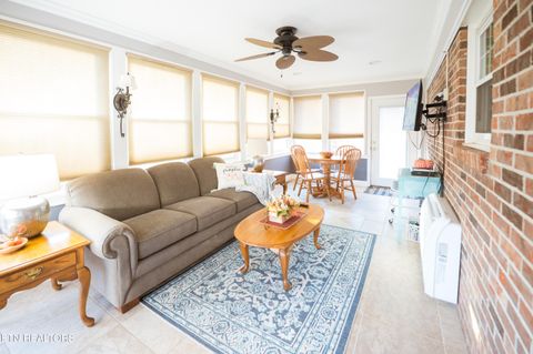 Tiny photo for 113 Lake Hills Drive Drive, Oak Ridge, TN 37830 (MLS # 1323033)