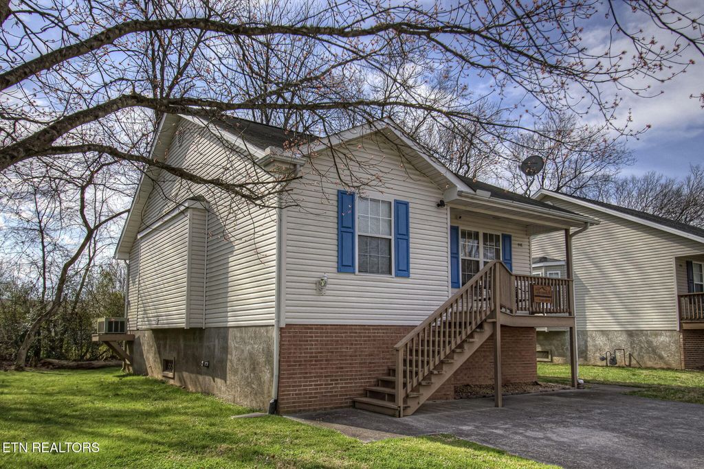 Photo of 848 Plantation Drive, Pigeon Forge, TN 37863 (MLS # 1331795)