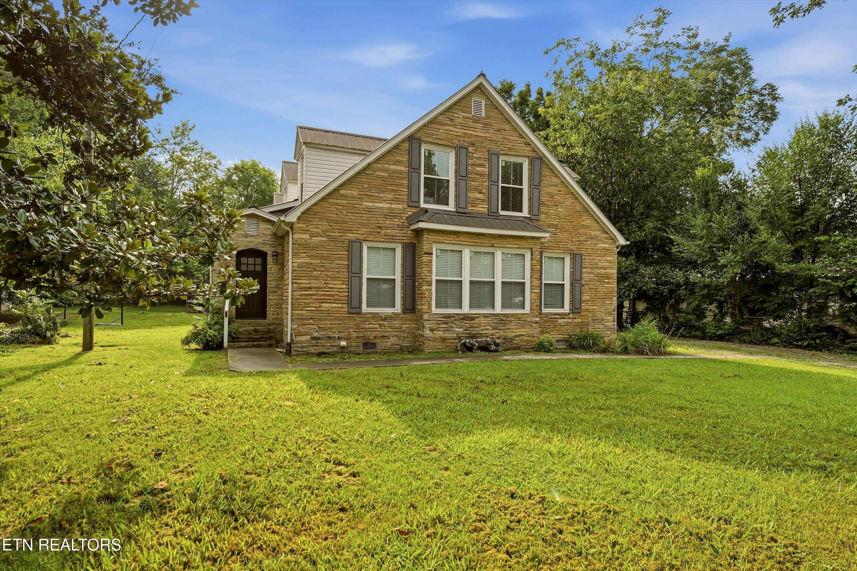 531 N Tellico St