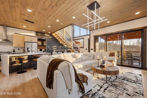 Tiny photo for 219 Chimney Tops Way, Gatlinburg, TN 37738 (MLS # 1327798)