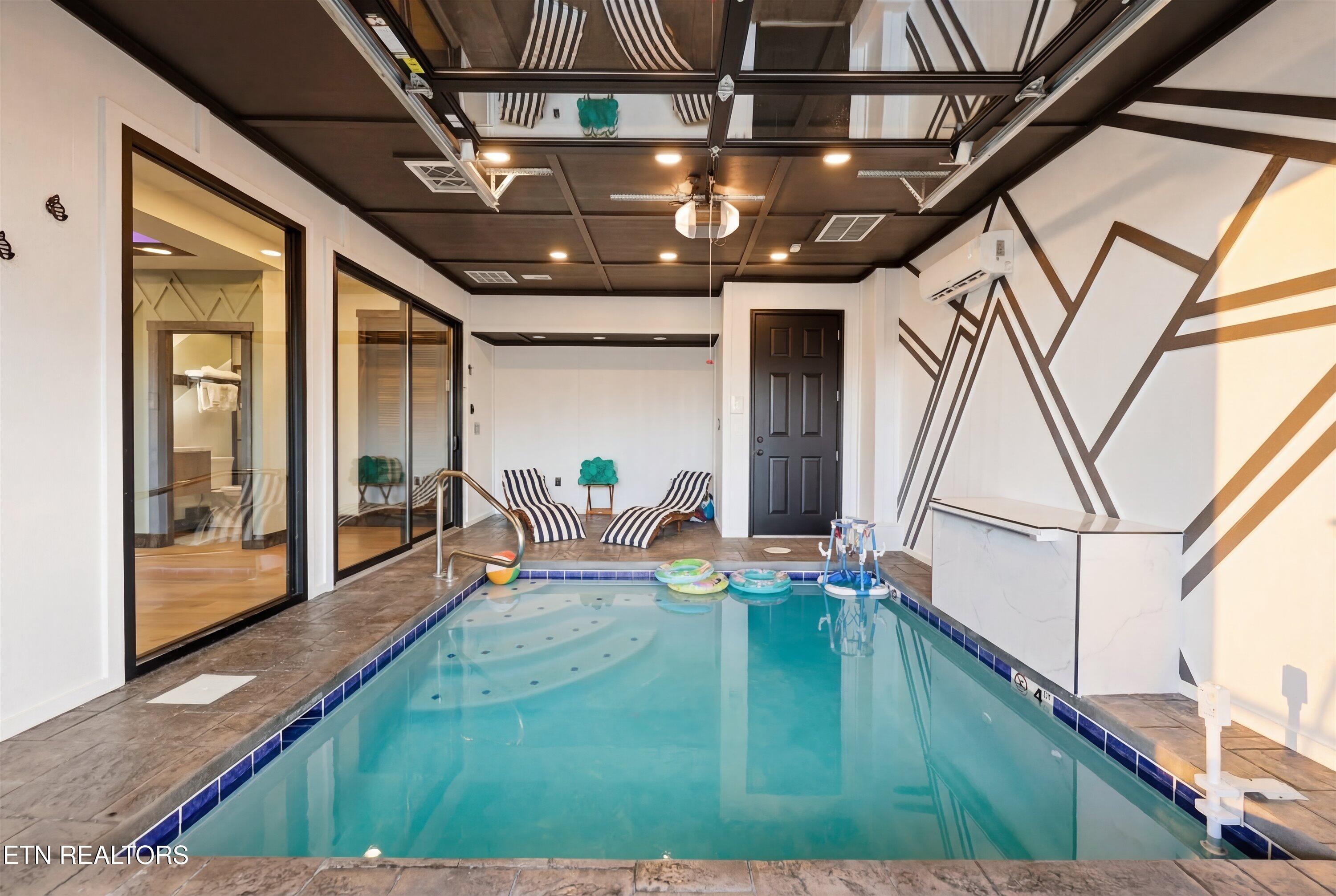 219 Chimney Tops Way