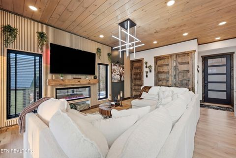 Tiny photo for 219 Chimney Tops Way, Gatlinburg, TN 37738 (MLS # 1327798)