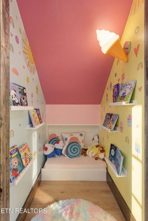 Tiny photo for 219 Chimney Tops Way, Gatlinburg, TN 37738 (MLS # 1327798)