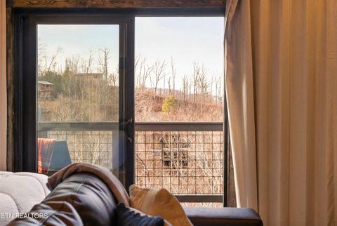 Tiny photo for 219 Chimney Tops Way, Gatlinburg, TN 37738 (MLS # 1327798)