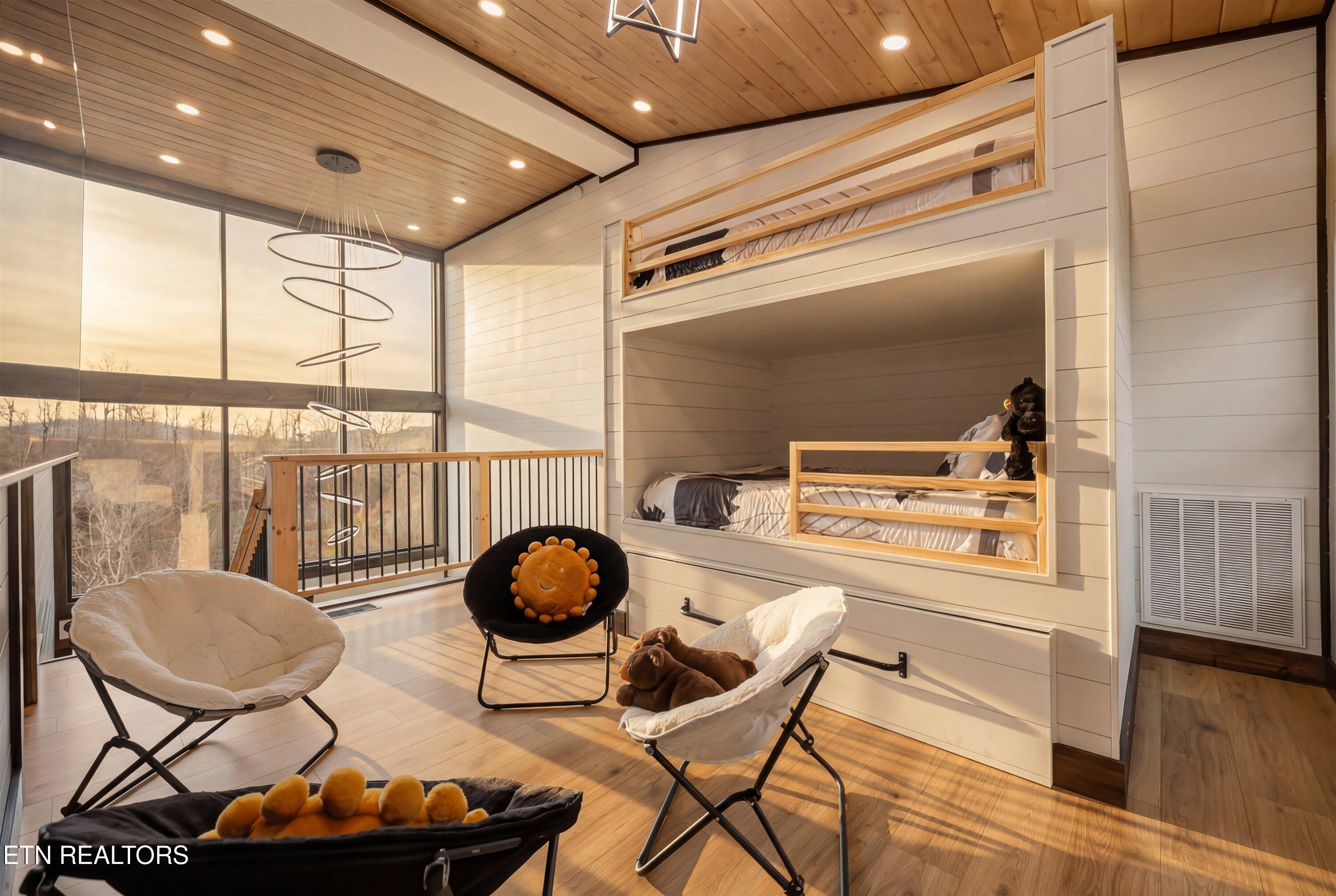 219 Chimney Tops Way