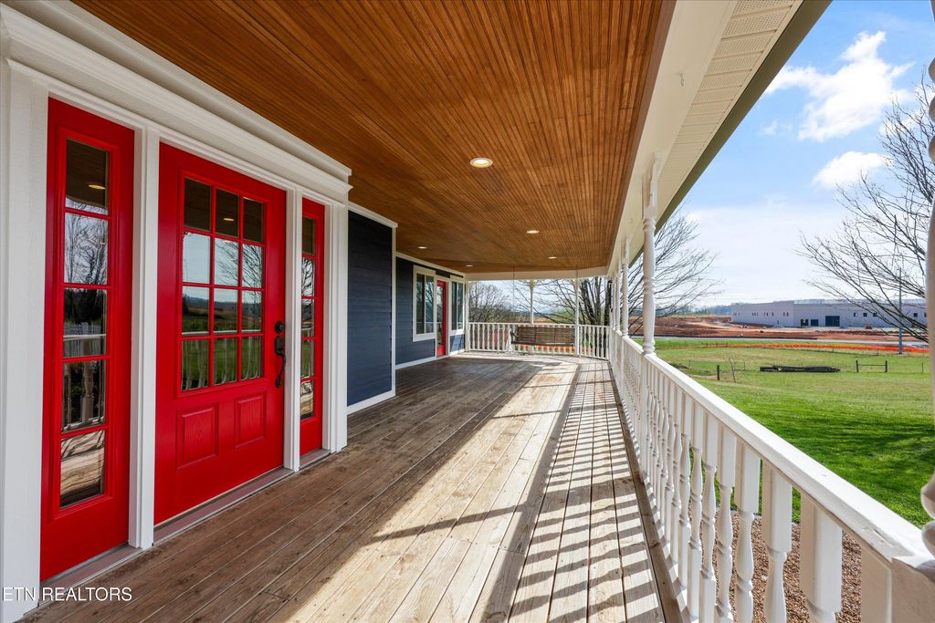 Photo of 647 Mannela Drive, Strawberry Plains, TN 37871 (MLS # 1334508)