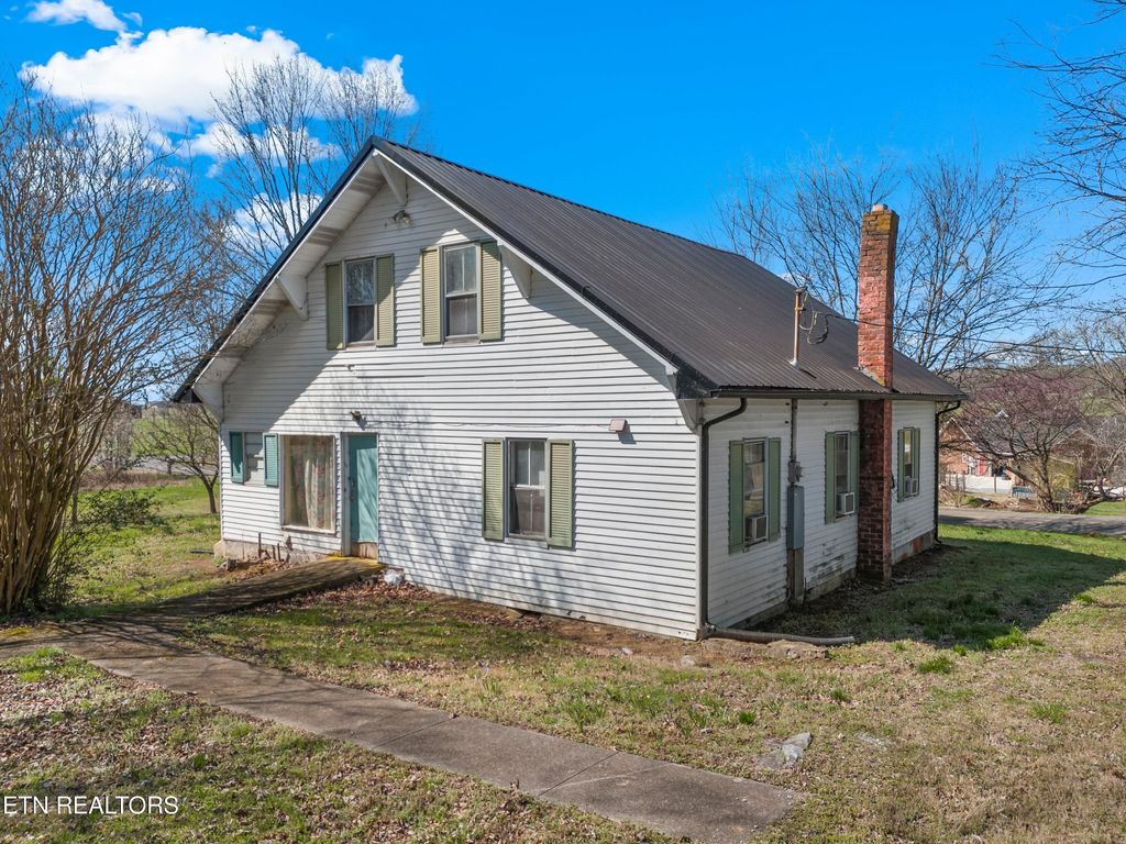 Photo of 1568 Harold Patterson Road Rd, Dandridge, TN 37725 (MLS # 1332373)