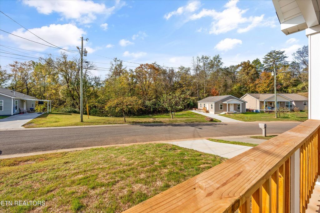 Photo of 966 Anniversary Lane, Knoxville, TN 37914 (MLS # 1323325)