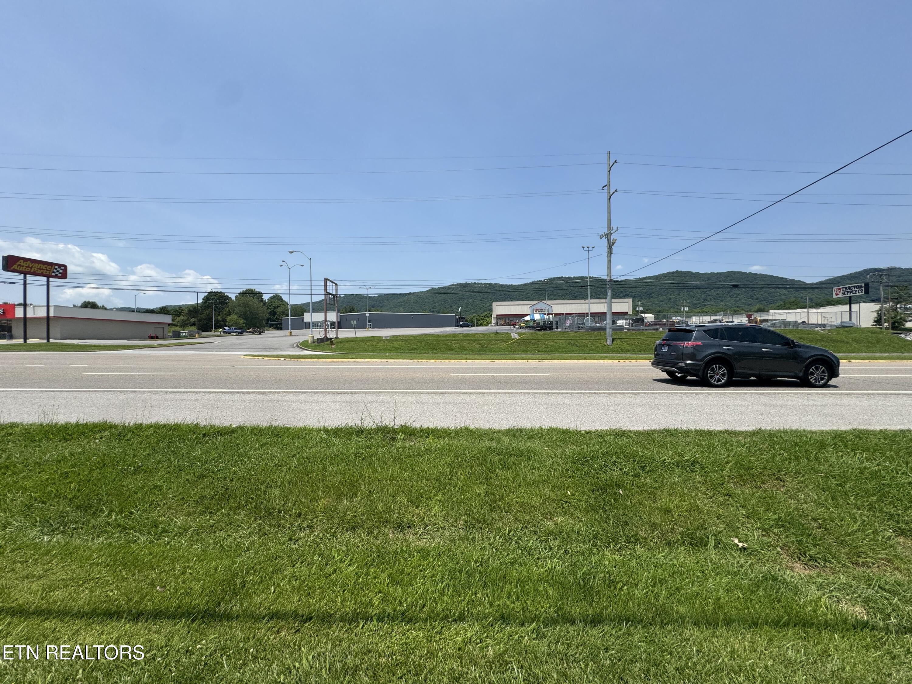 2527 Jacksboro Pike