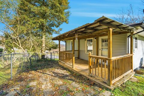 Tiny photo for 124 Crest Lane, Clinton, TN 37716 (MLS # 1322784)