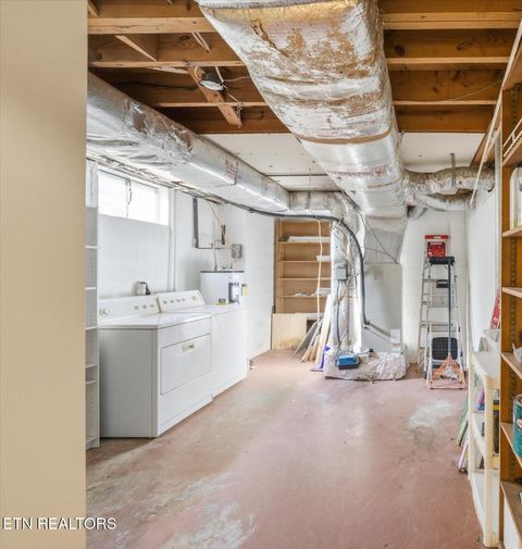 Tiny photo for 124 Crest Lane, Clinton, TN 37716 (MLS # 1322784)