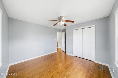 Tiny photo for 124 Crest Lane, Clinton, TN 37716 (MLS # 1322784)