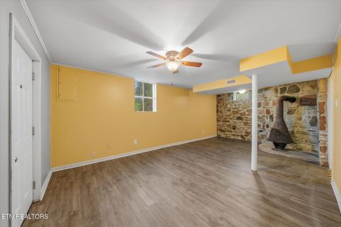 Tiny photo for 124 Crest Lane, Clinton, TN 37716 (MLS # 1322784)