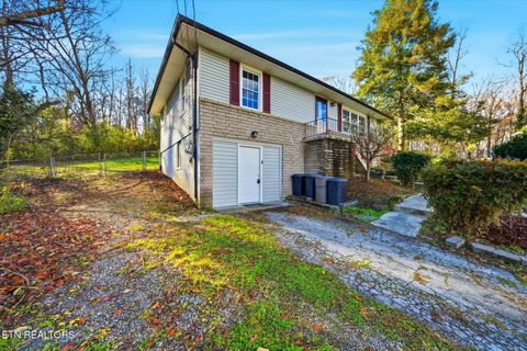 Tiny photo for 124 Crest Lane, Clinton, TN 37716 (MLS # 1322784)