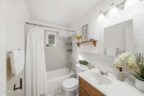 Tiny photo for 124 Crest Lane, Clinton, TN 37716 (MLS # 1322784)