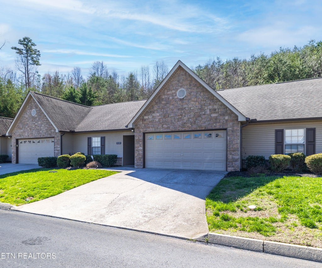 Photo of 5104 Cates Bend Way, Powell, TN 37849 (MLS # 1341196)