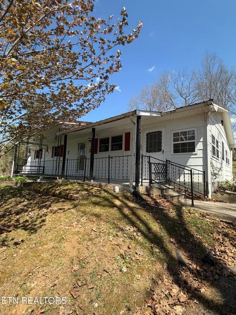 Photo of 116 Oakdale Ave, Harrogate, TN 37752 (MLS # 1335481)