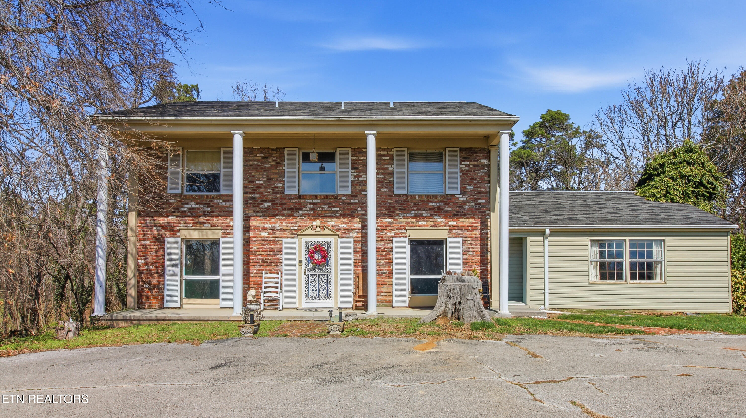 526 S Carter School Rd