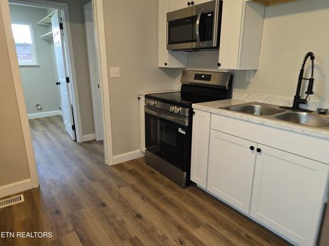 Tiny photo for 281 Parliament Rd, Harrogate, TN 37752 (MLS # 1341684)