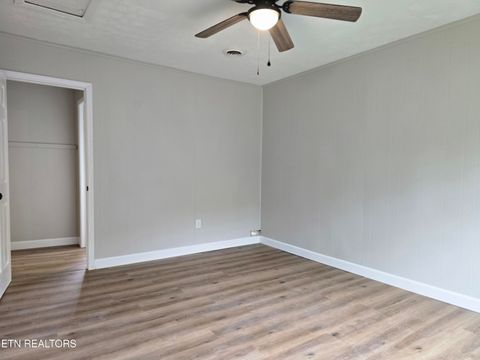 Tiny photo for 281 Parliament Rd, Harrogate, TN 37752 (MLS # 1341684)