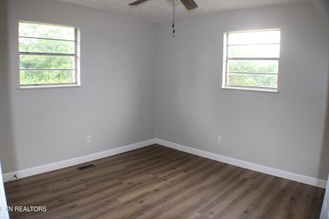 Tiny photo for 281 Parliament Rd, Harrogate, TN 37752 (MLS # 1341684)