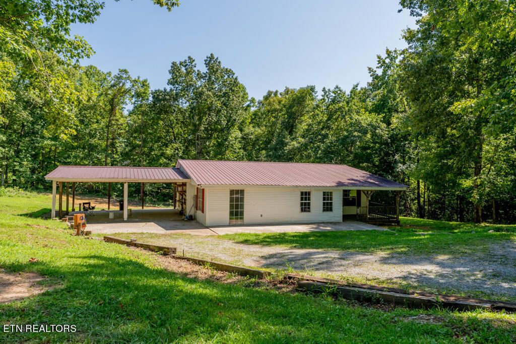 Photo of 166 George Thomas Rd, Vonore, TN 37885 (MLS # 1271009)