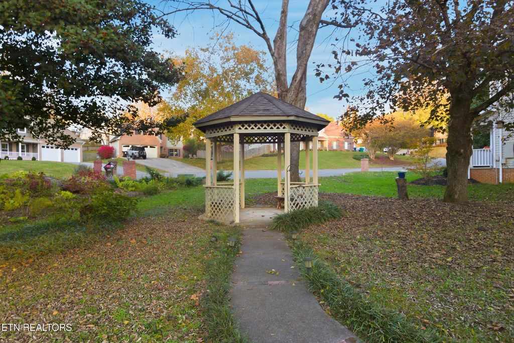 Photo of 1134 Wallace Rd #4, Knoxville, TN 37919 (MLS # 1322364)