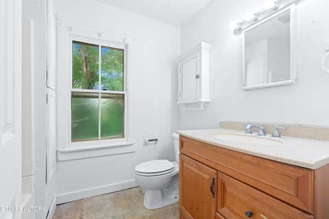 Tiny photo for 323 Lee Rd, Clinton, TN 37716 (MLS # 1346385)