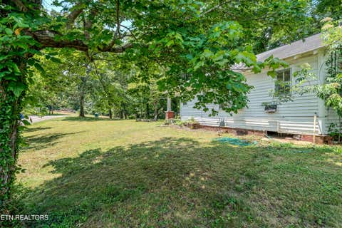 Tiny photo for 323 Lee Rd, Clinton, TN 37716 (MLS # 1346385)
